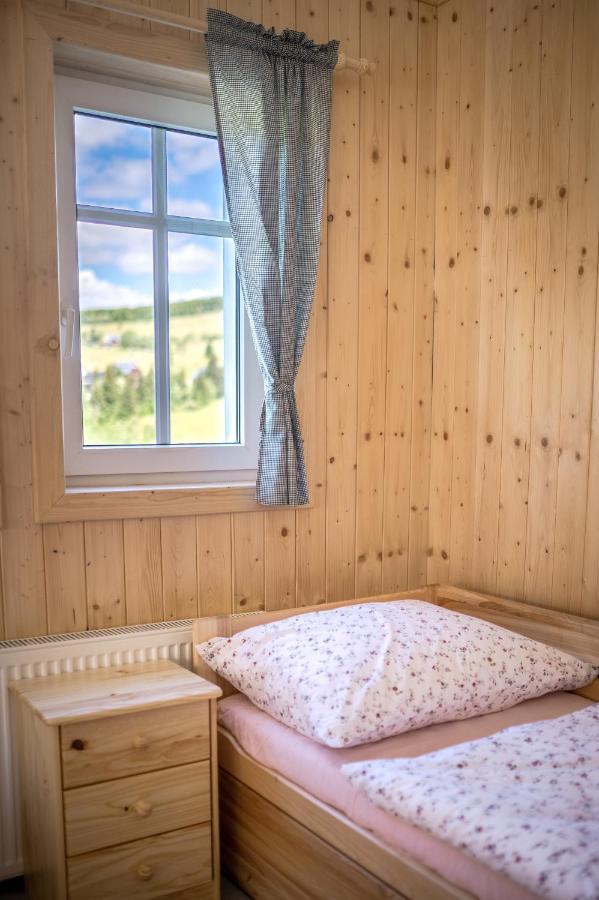 ホテル Krmelec U Kravi Hory Dolní Malá Úpa エクステリア 写真